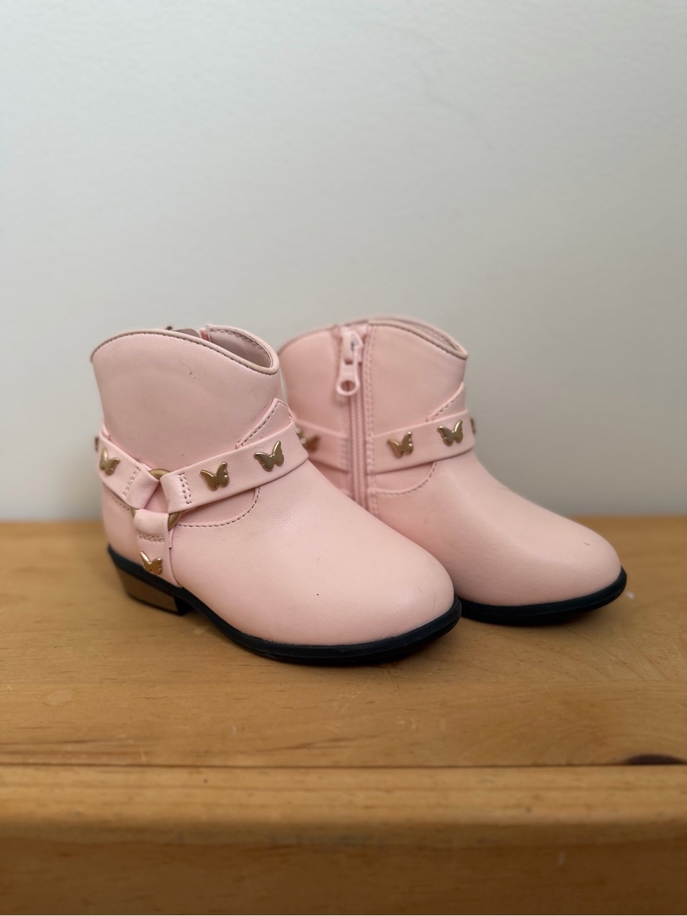 Cat & Jack Girls Pink Butterfly Strap Western Boots (Size 7)